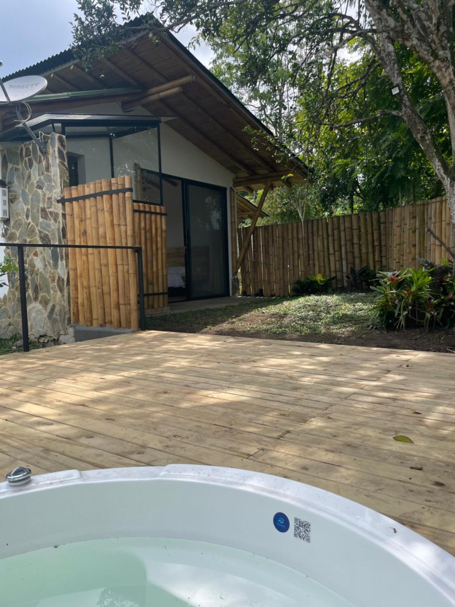 Ecohotel Alma Calarcá エクステリア 写真